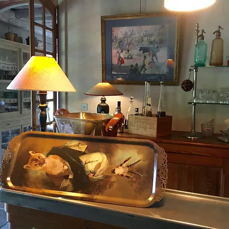 住宿加早餐酒店 Les Volets Bleus 阿尔康格