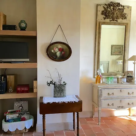 Bed & Breakfast Les Volets Bleus 3*