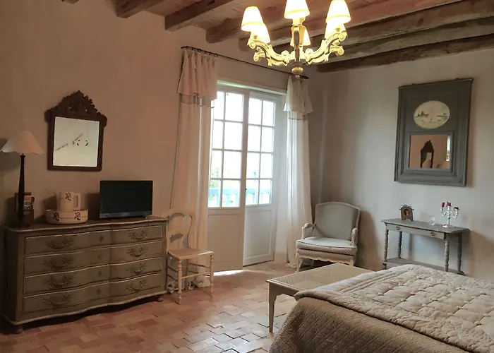 Les Volets Bleus アルカング