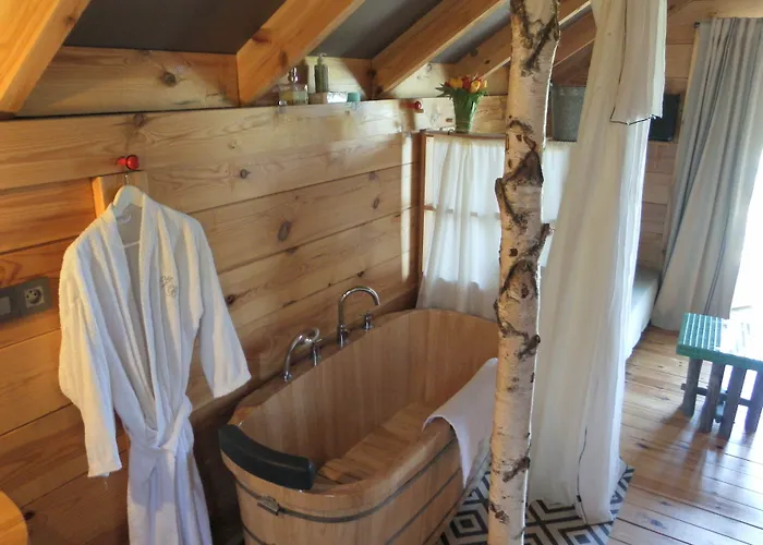 Les Volets Bleus 3* アルカング