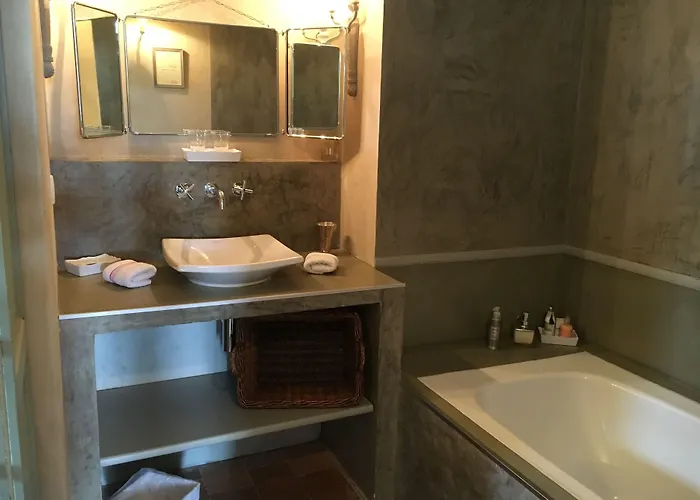 ベッド・アンド・ブレックファスト Les Volets Bleus アルカング