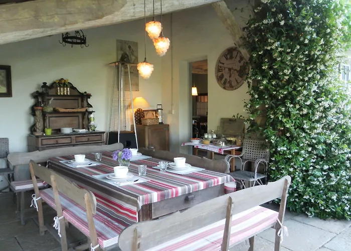 Les Volets Bleus ベッド・アンド・ブレックファスト