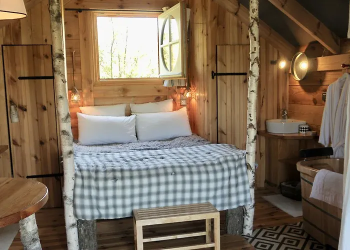 Les Volets Bleus 3* アルカング