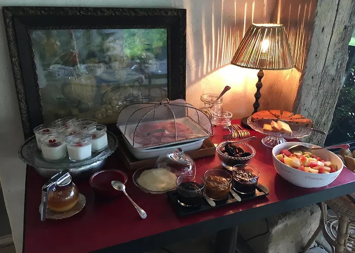 ベッド・アンド・ブレックファスト Les Volets Bleus 3*