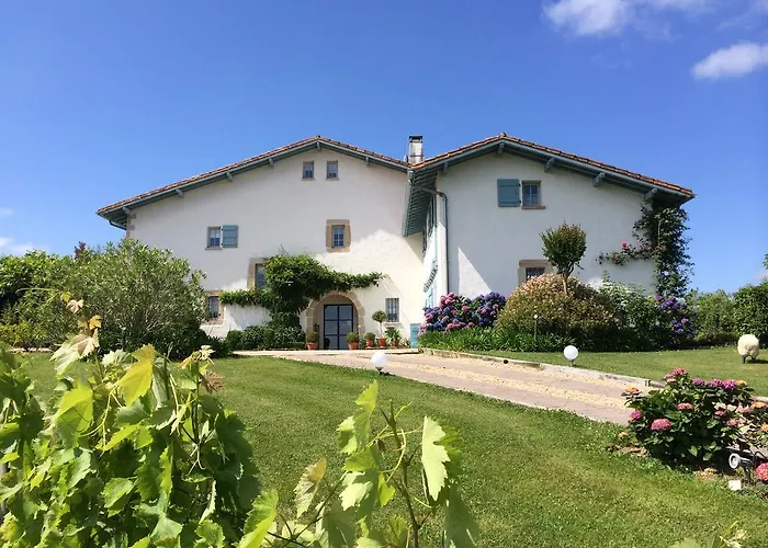 Les Volets Bleus ベッド・アンド・ブレックファスト