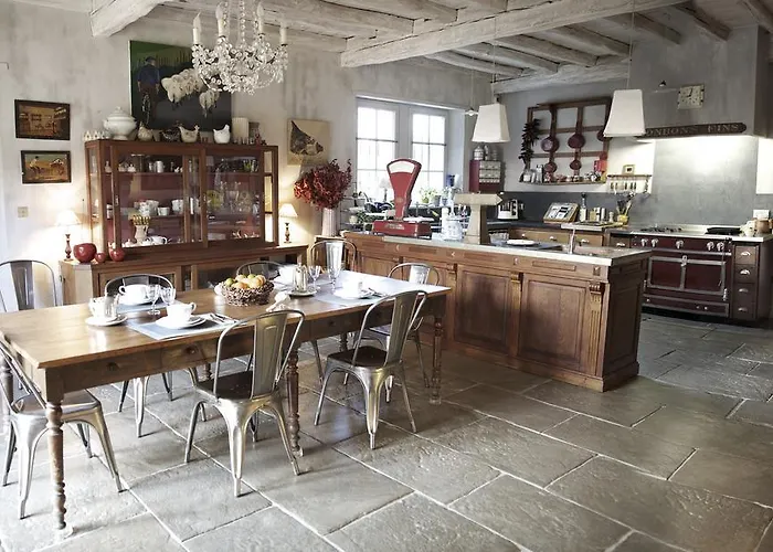 Les Volets Bleus ベッド・アンド・ブレックファスト