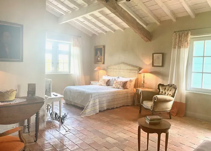 Les Volets Bleus アルカング